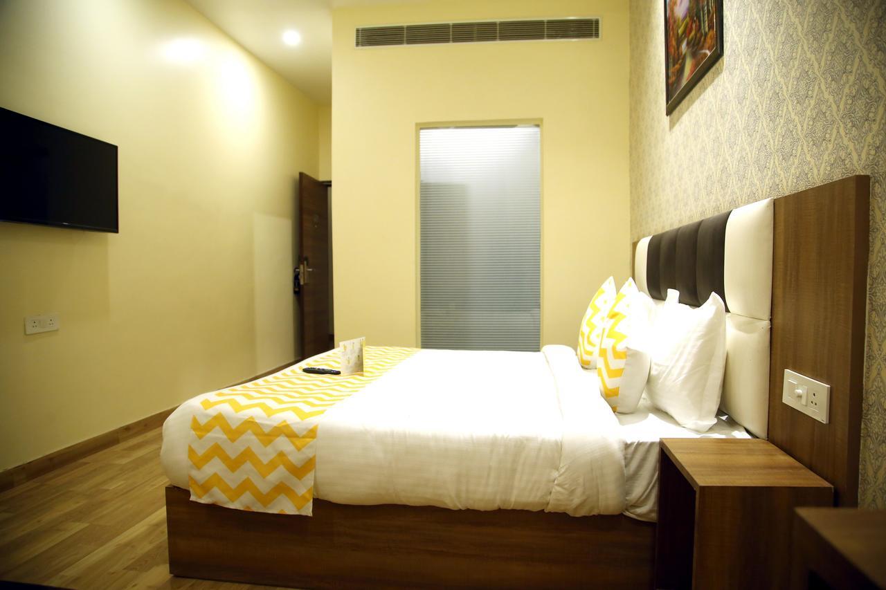Sallow Royal Suites Amritsar Esterno foto