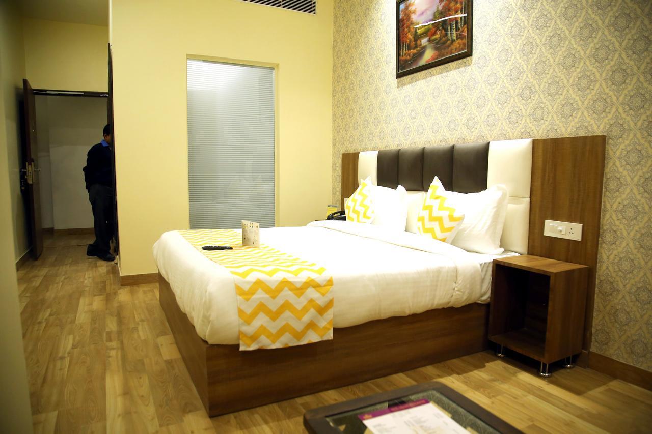 Sallow Royal Suites Amritsar Esterno foto