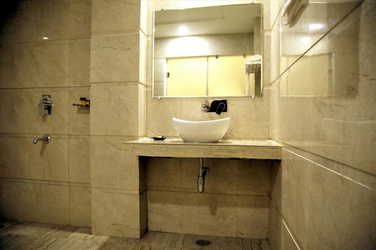 Sallow Royal Suites Amritsar Esterno foto