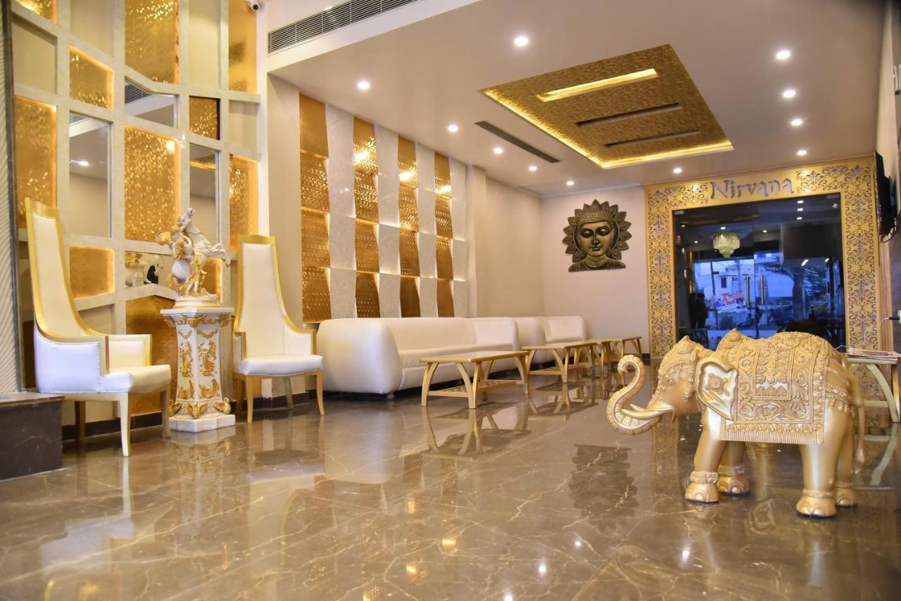 Sallow Royal Suites Amritsar Esterno foto